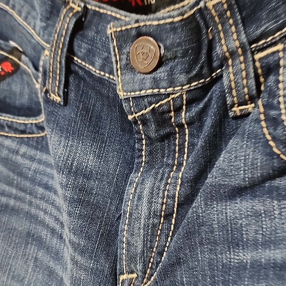 Ariat Blue and Cream Straight Jeans with Classic Indigo Style - Picture 7 of 15